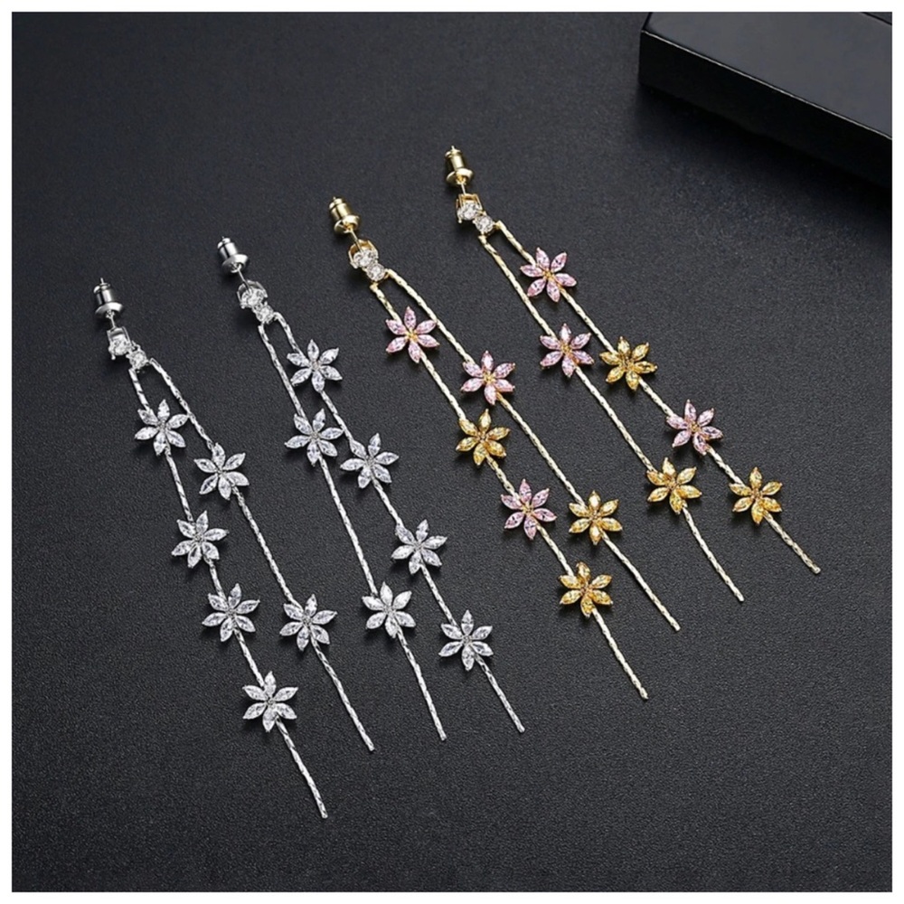 Swarovski Crystals Dangle Earrings The Shirin - Picture 4 of 7